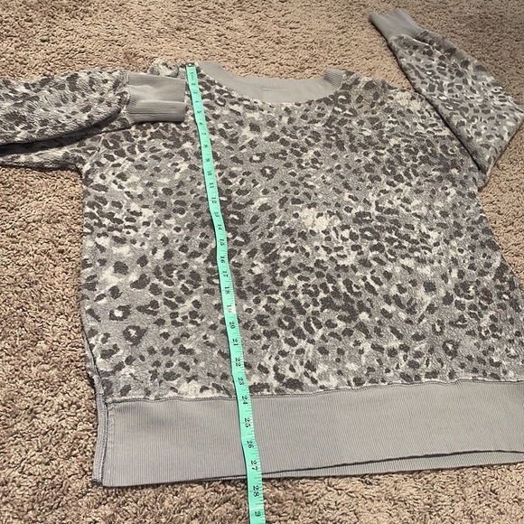 Aerie Fuzzy Sweatshirt - Picture 5 of 11